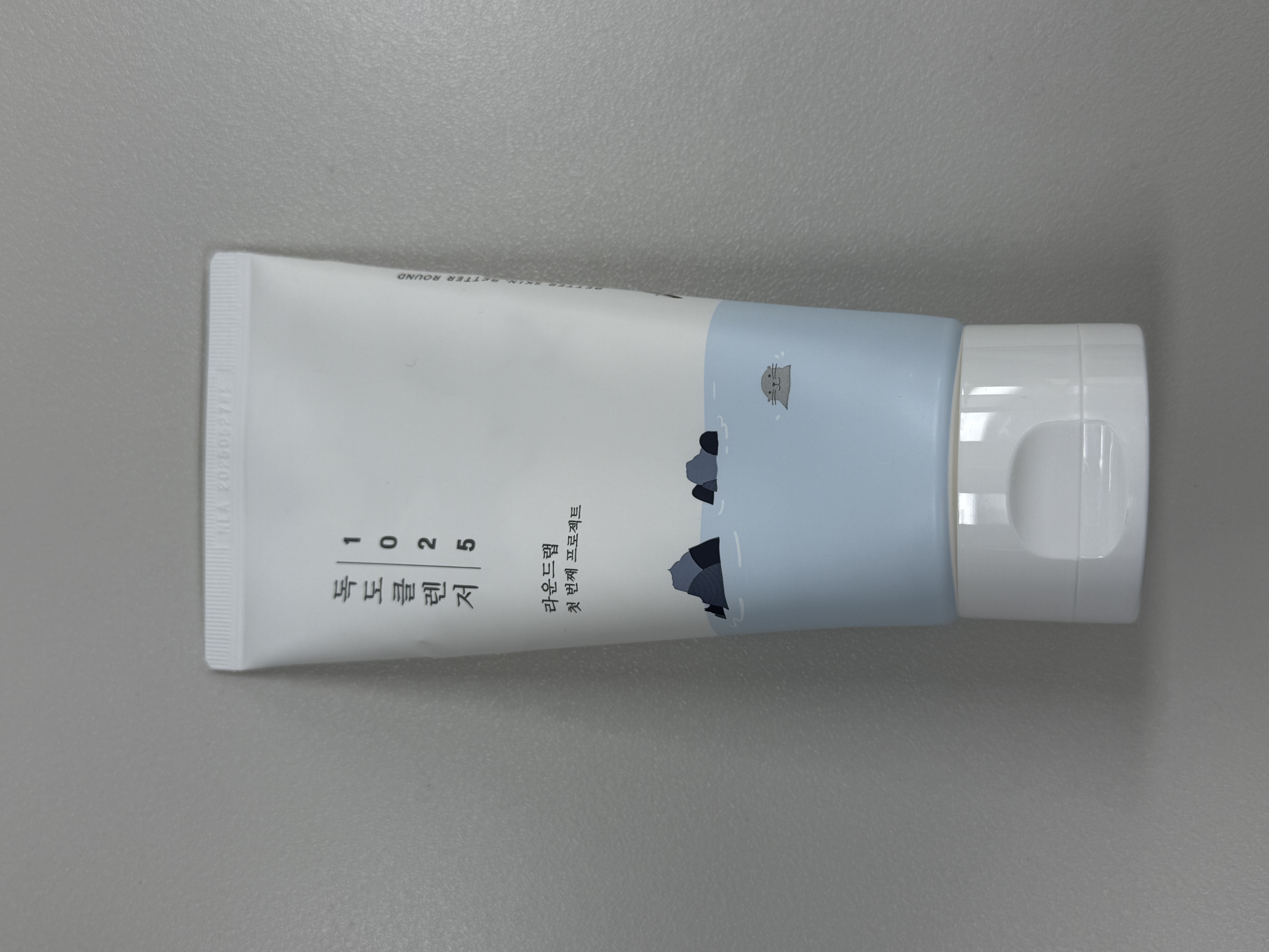 The “Newbie” Foaming Cleanser I Didn’t Expect to Love: Round Lab Dokdo Cleanser