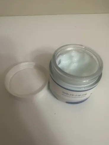 I timed the comfort window on my dry skin (Round Lab Birch Juice Moisturizing Cream)