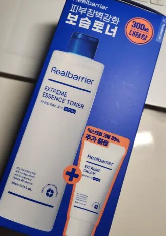 Real Barrier Extreme Essence Toner: a milky first step that keeps my makeup calm